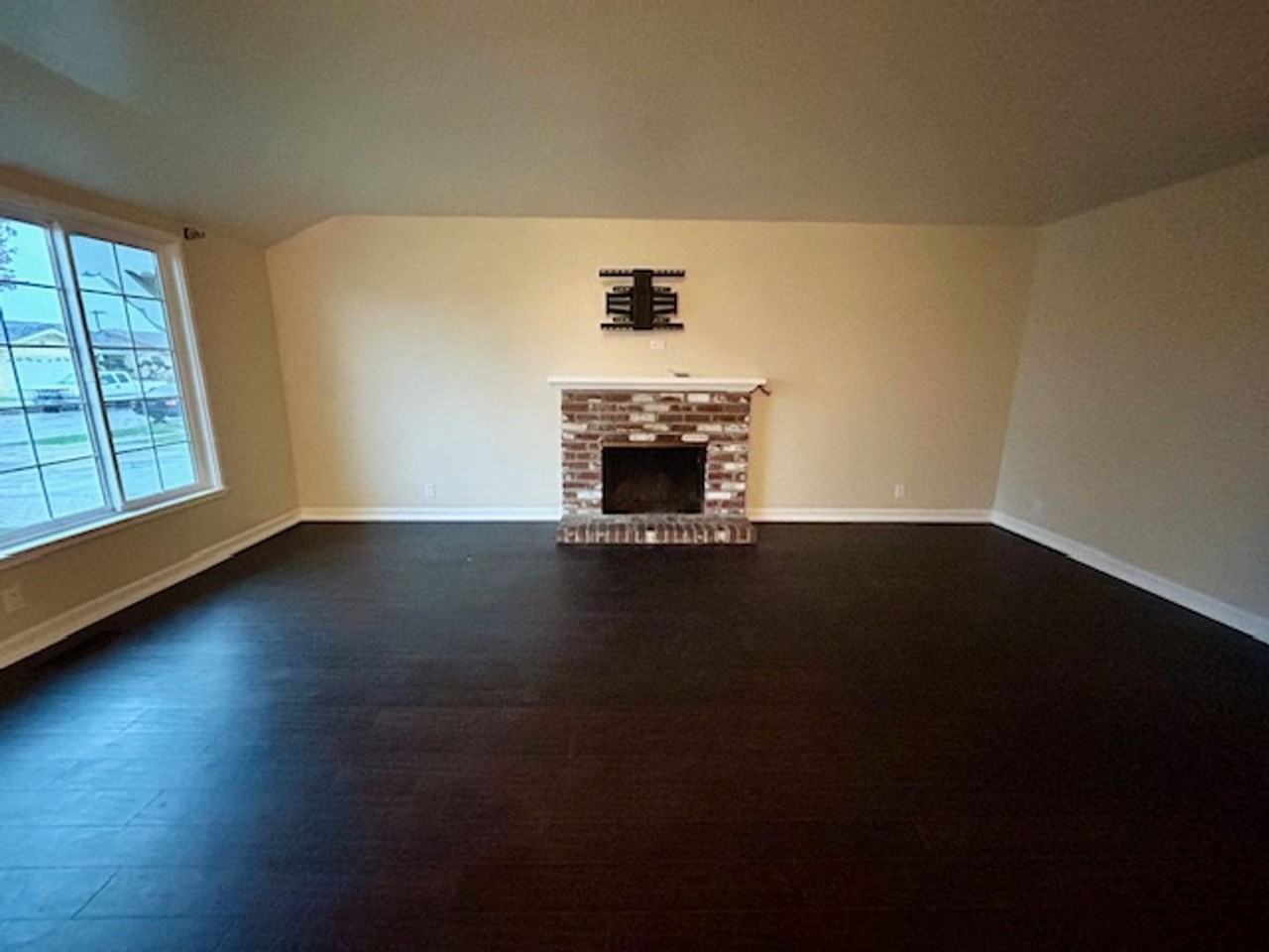 1653 Los Gatos Way - Photo 2 of 19