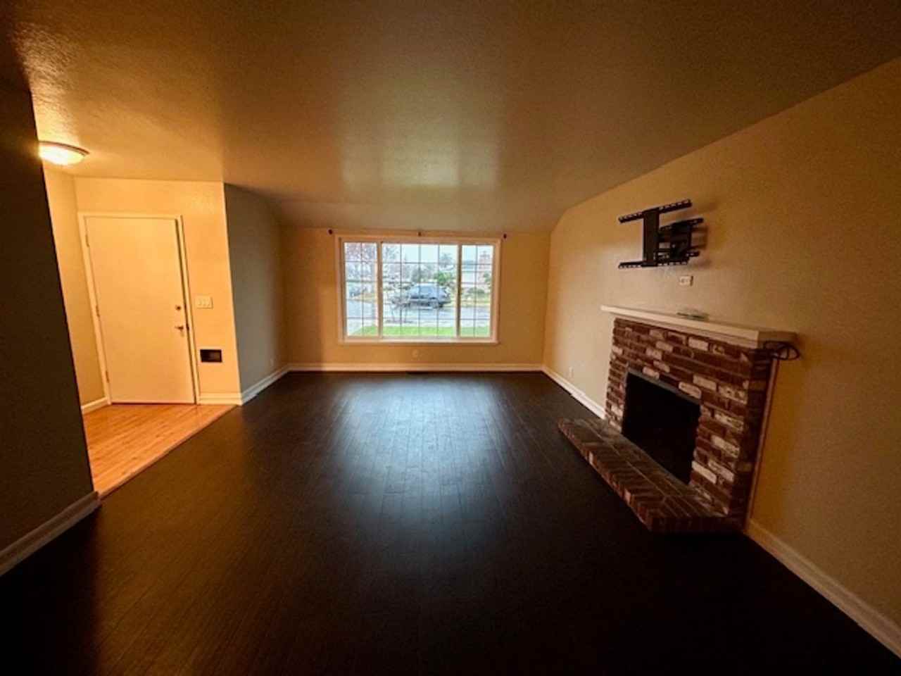 1653 Los Gatos Way - Photo 3 of 19