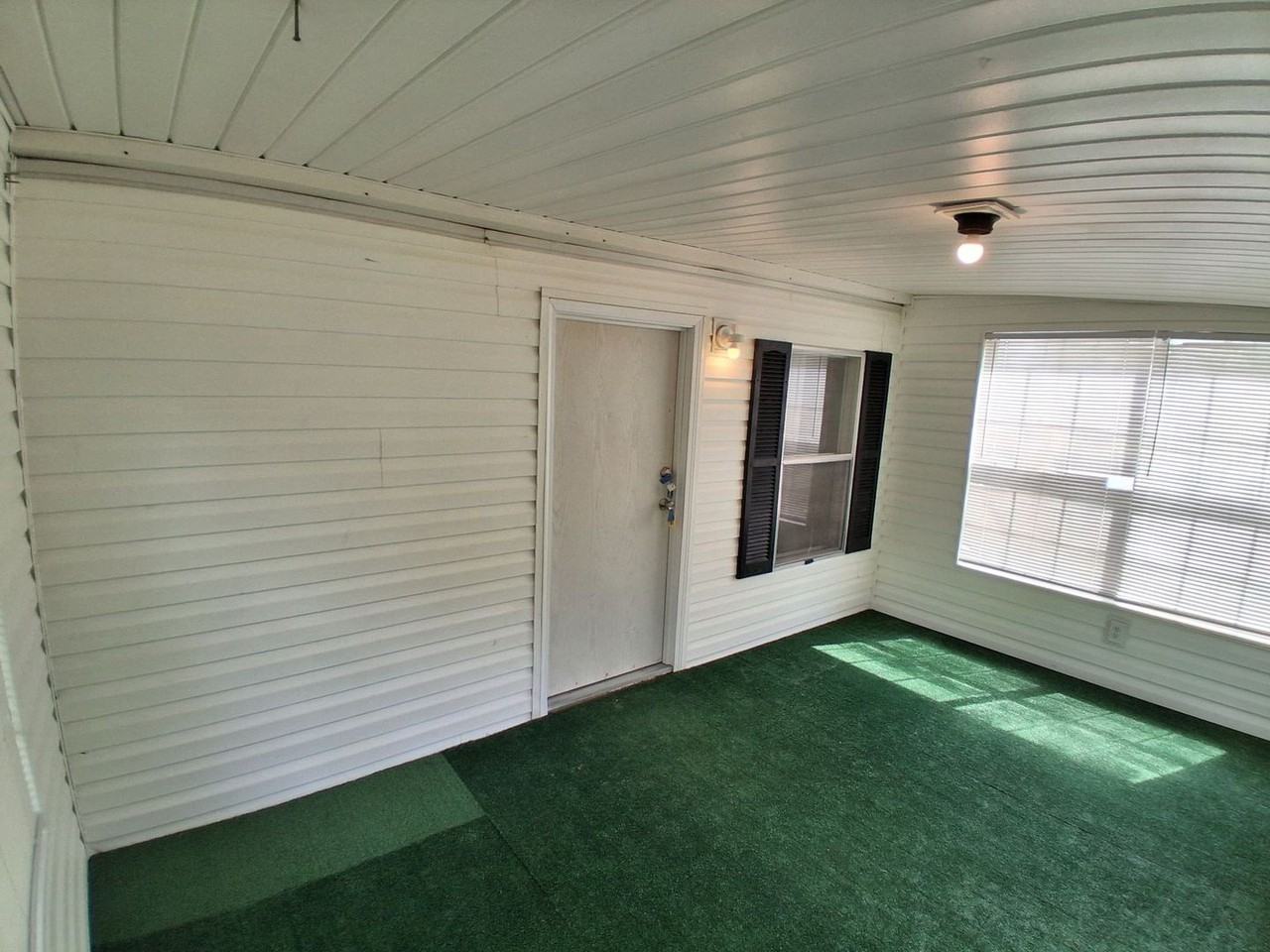 319 Alexandria Hwy - Photo 4 of 28