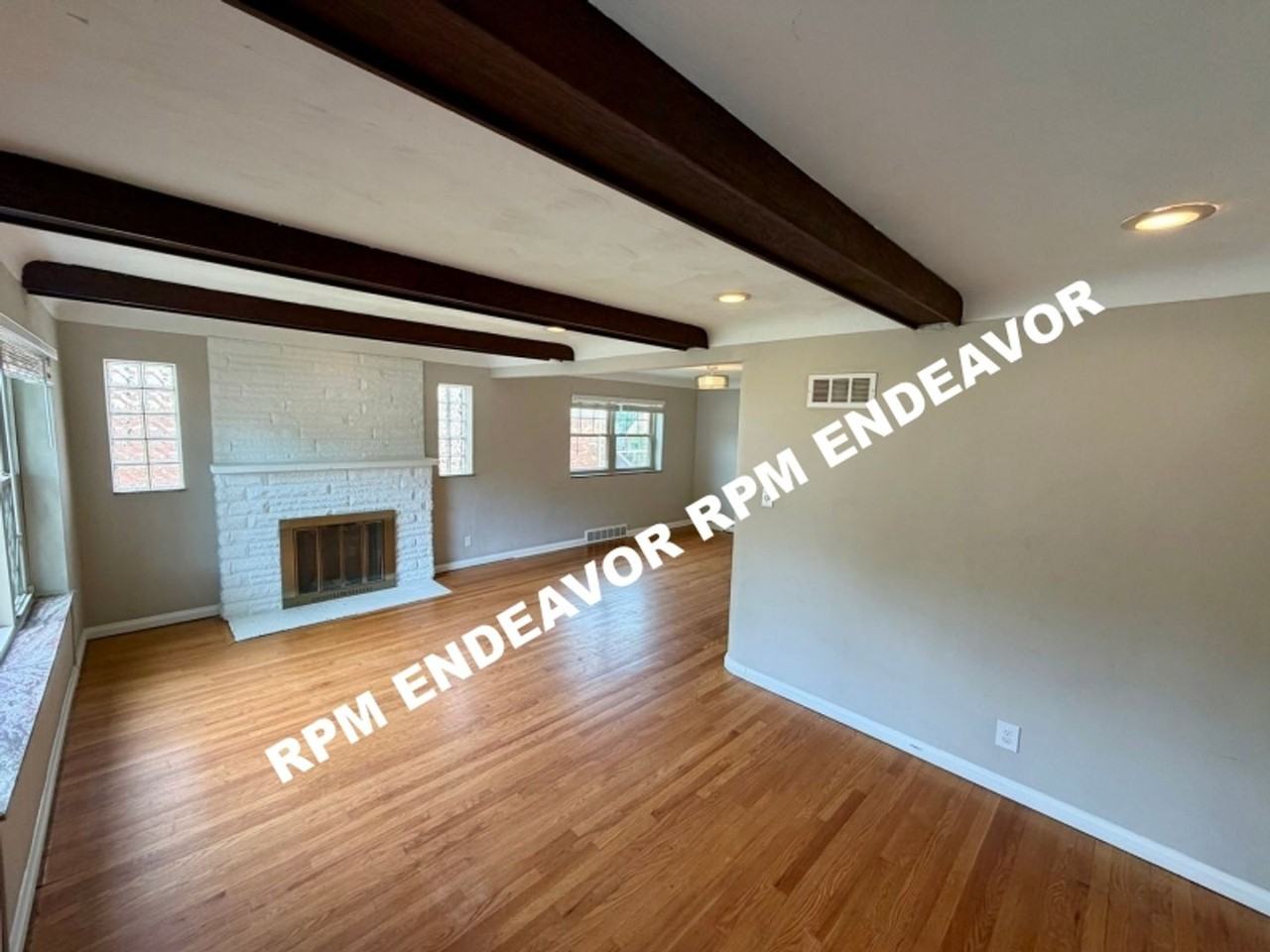 1212 Pennsylvania Ave - Photo 3 of 18