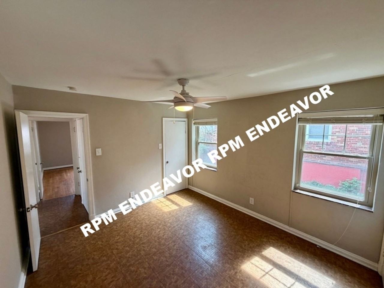 1212 Pennsylvania Ave - Photo 5 of 18