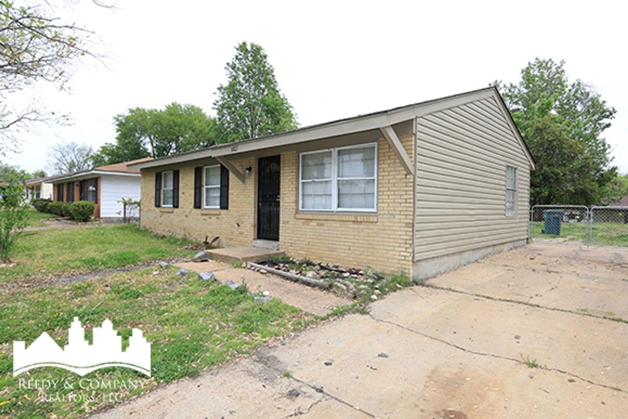 3822 Ford Rd - Photo 3 of 15