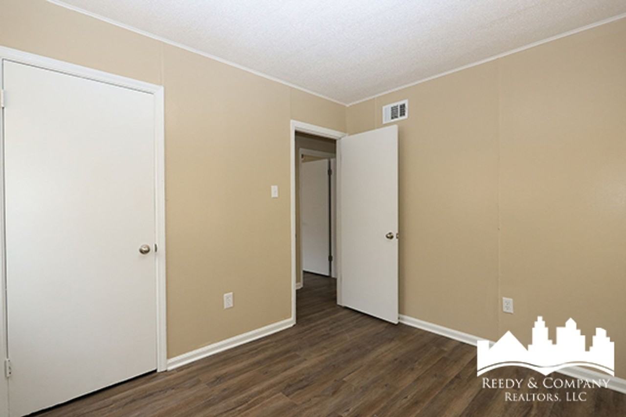 3822 Ford Rd - Photo 6 of 15