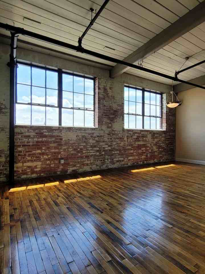 109 N Hayne St #300 - Photo 5 of 17