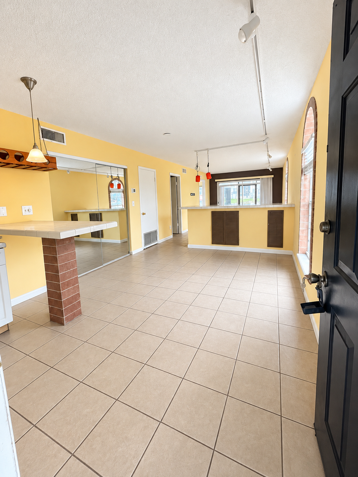 313 Dirksen Dr #A1 - Photo 3 of 17