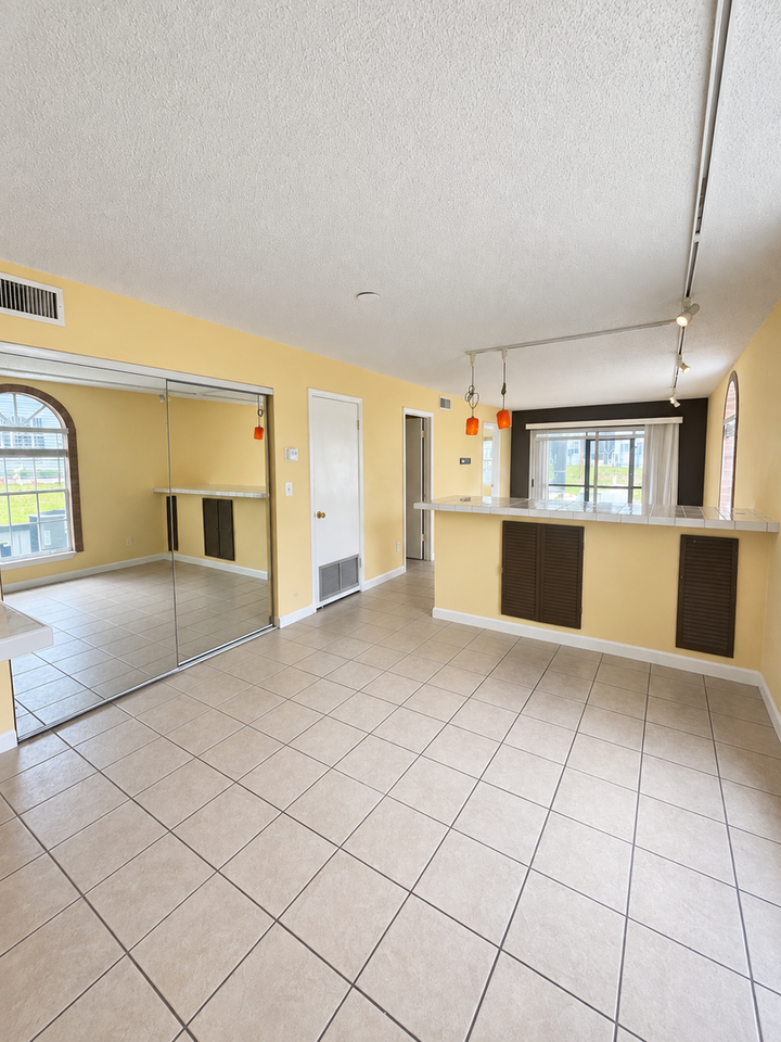 313 Dirksen Dr #A1 - Photo 4 of 17