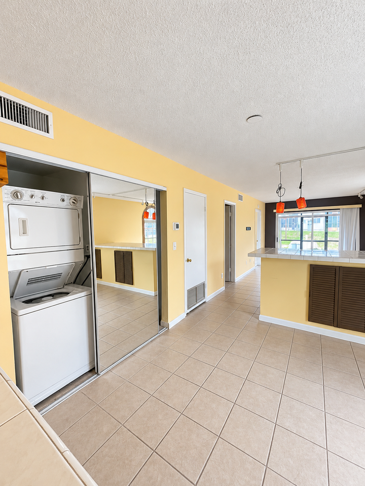 313 Dirksen Dr #A1 - Photo 5 of 17
