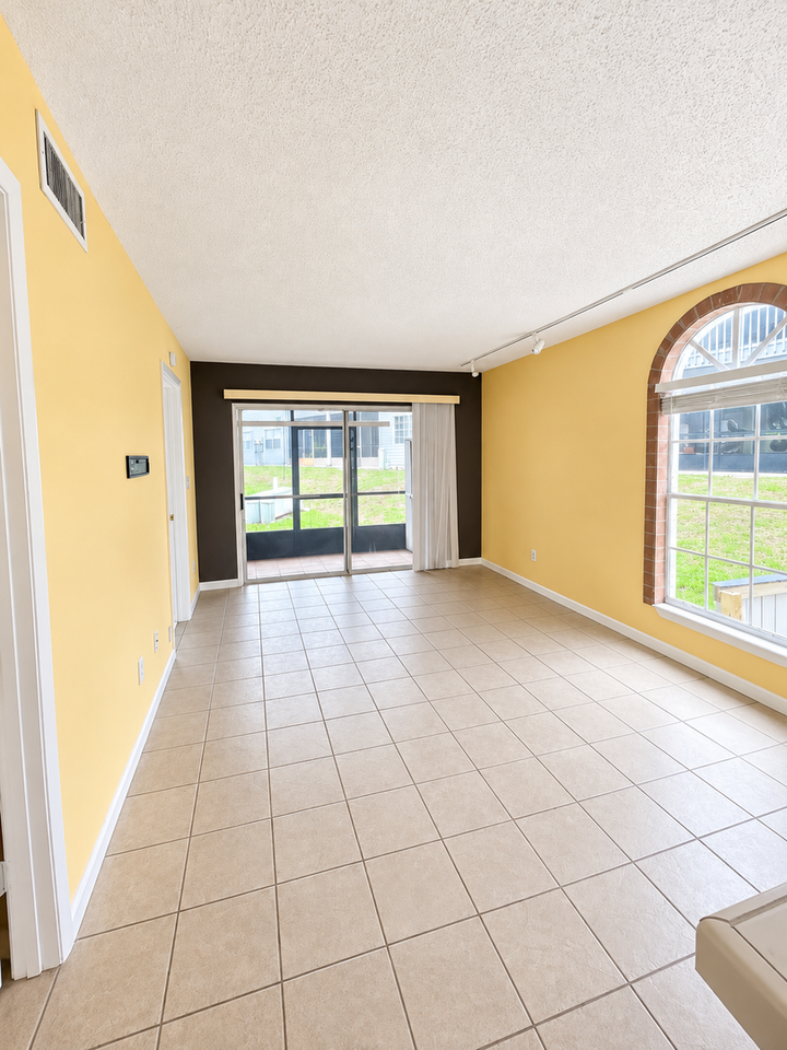 313 Dirksen Dr #A1 - Photo 7 of 17