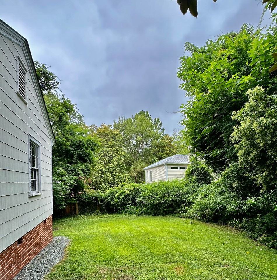 207 Friendly Ln #B - Photo 5 of 7