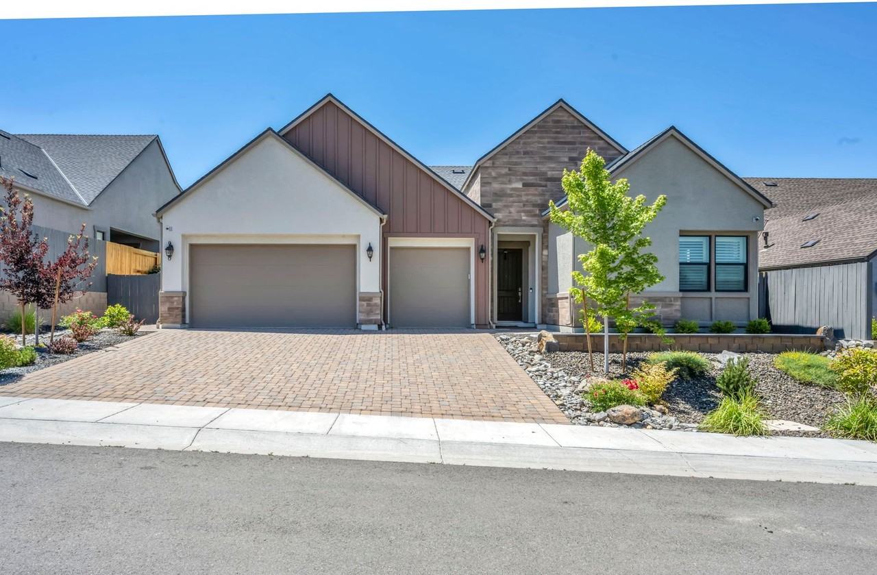 2958 Saddle Peak Dr - Photo 3 of 50