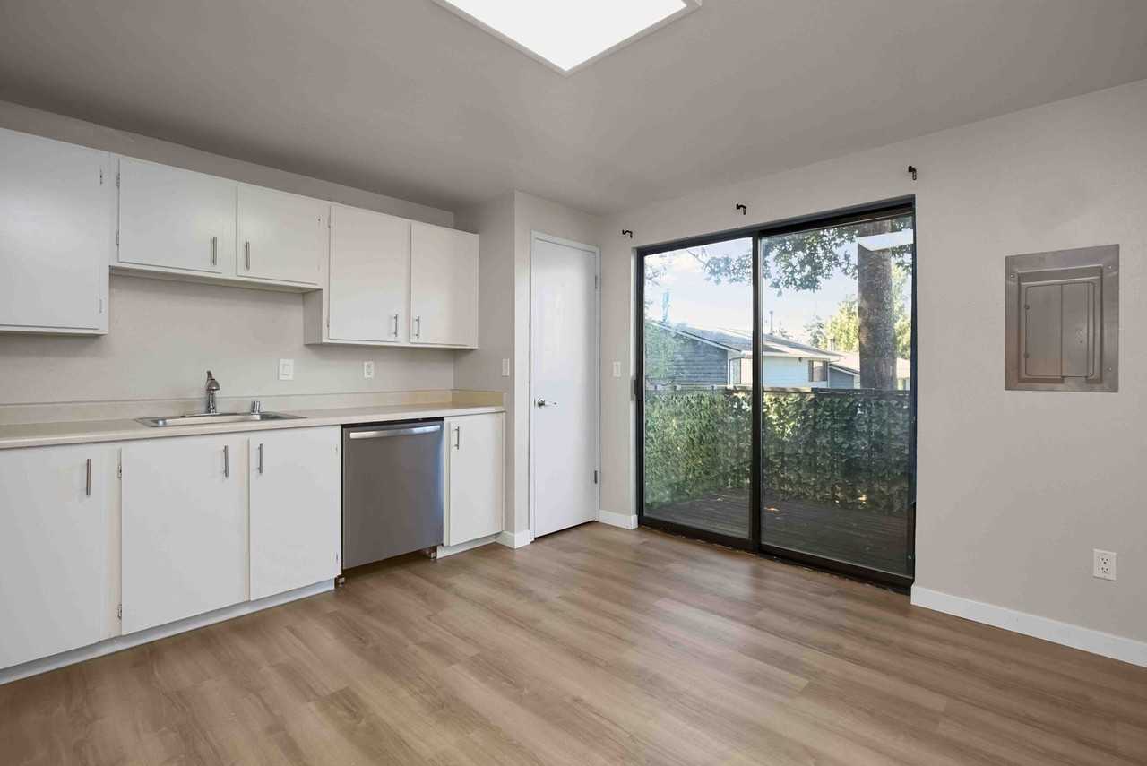 4504 176th St Sw - Photo 6 of 24