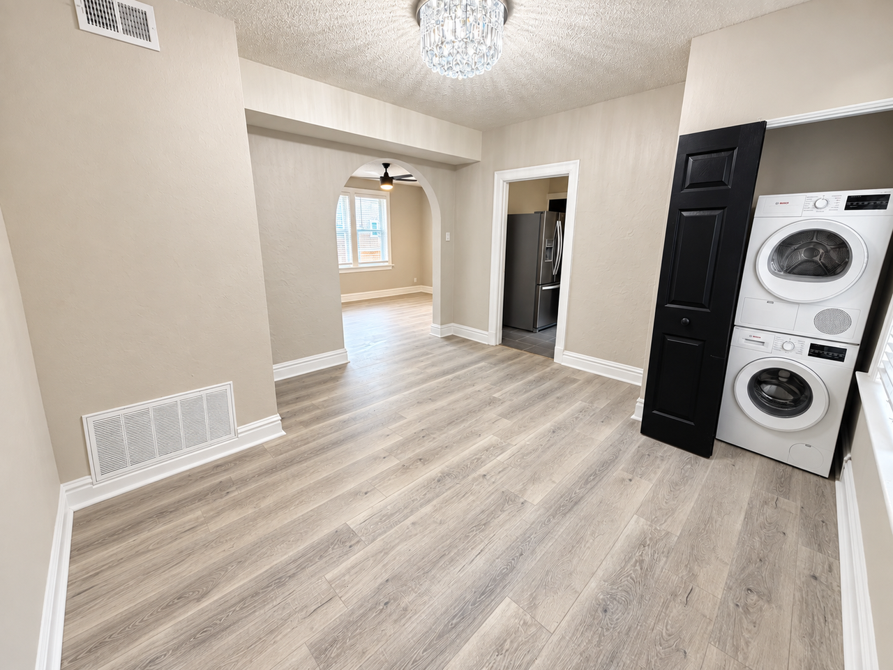 7551 - 7555 Byron PL - Photo 5 of 12
