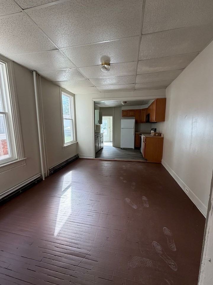 274 W Jackson St - Photo 6 of 17