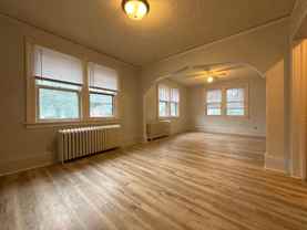 478/480 Lexington Pkwy S - Photo 1 of 1