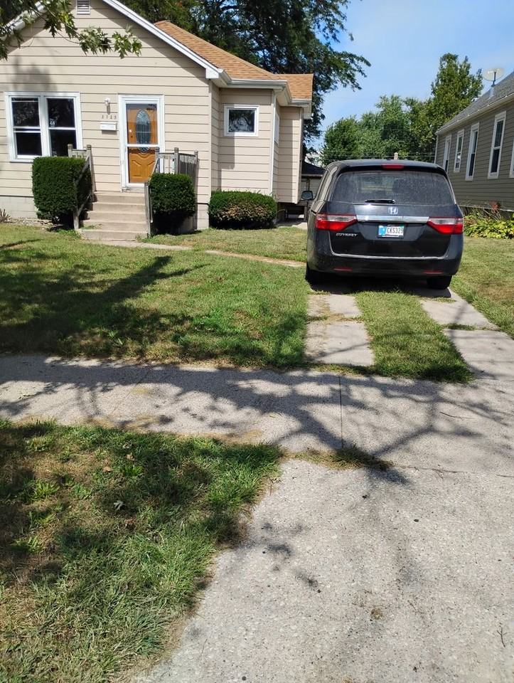 3125 Kenwood St - Photo 3 of 21