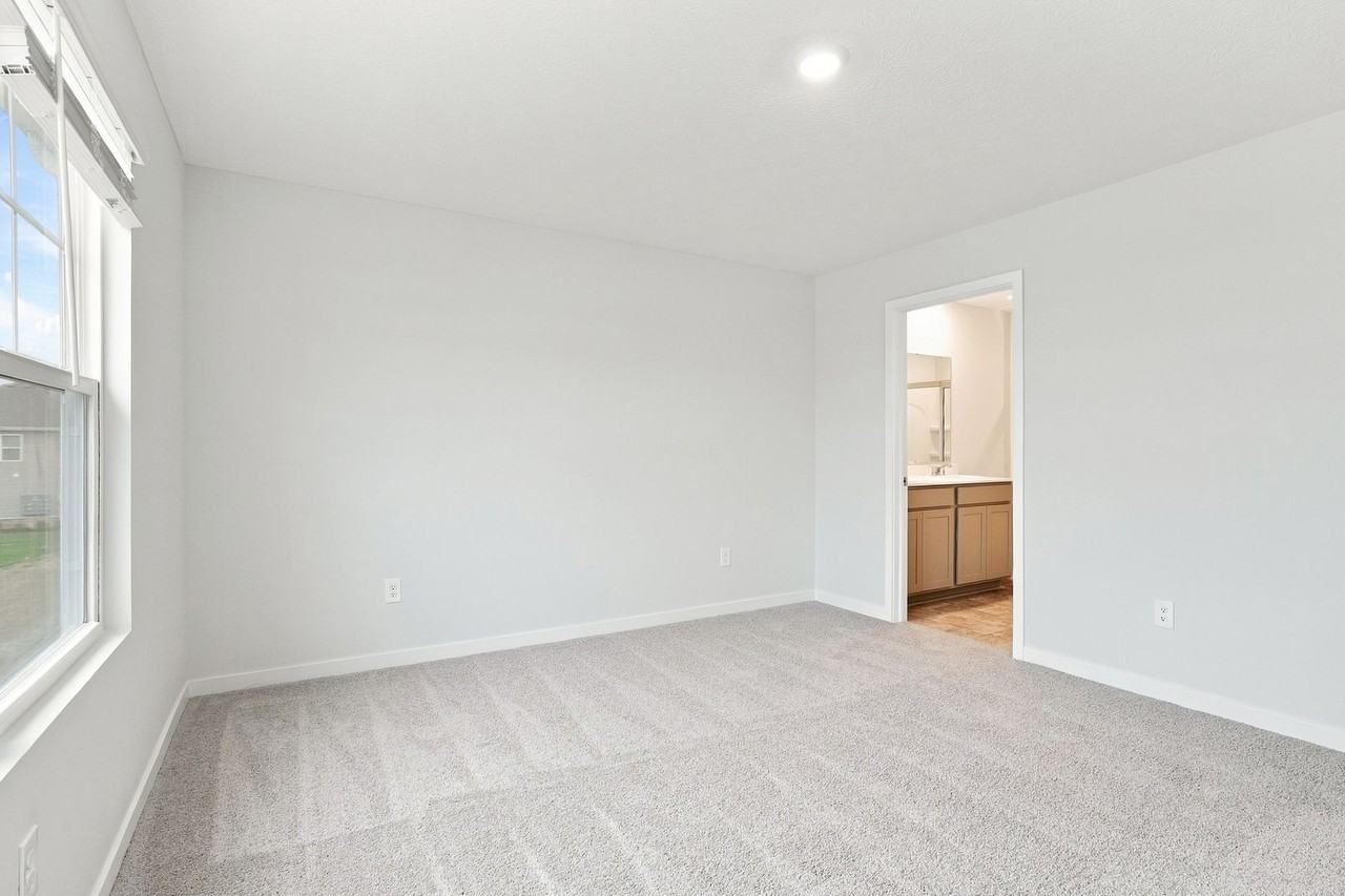 6305 Marinelli Dr N - Photo 7 of 10