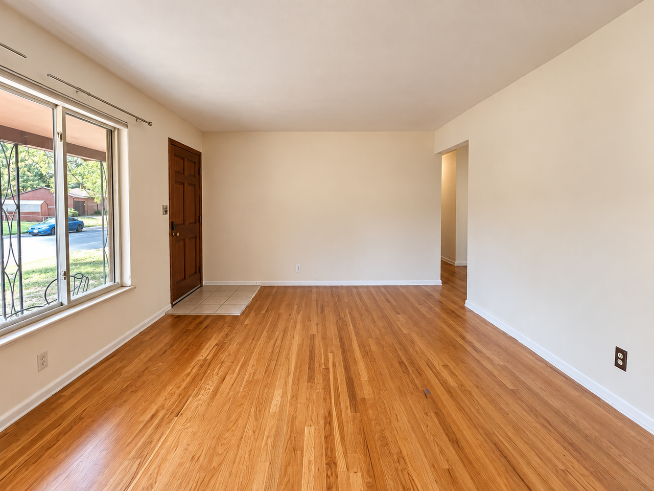 3505 Eastman Ave - Photo 5 of 30