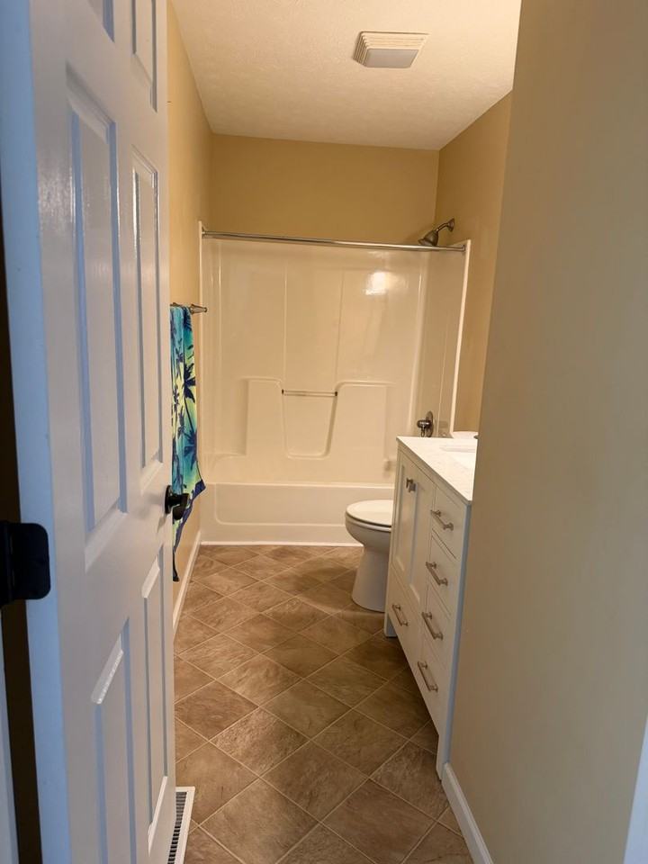 7063 Seaver Dr - Photo 7 of 14