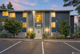 4641 W Lake Sammamish Pkwy Se - Photo 1 of 1