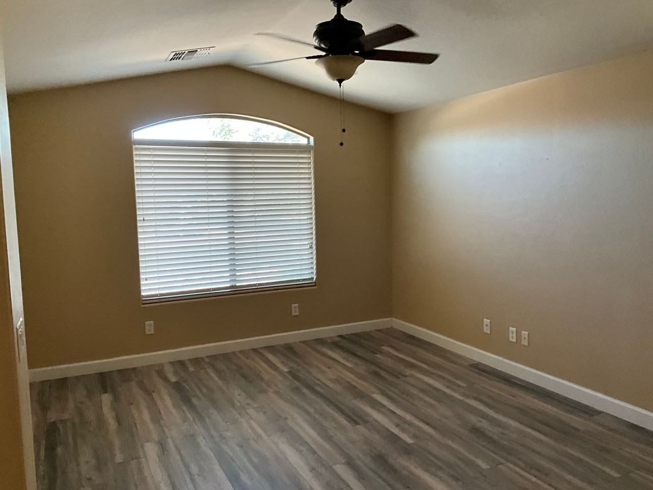 41741 W Parkhill Ct - Photo 2 of 39