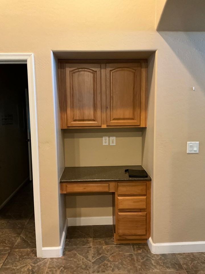 41741 W Parkhill Ct - Photo 5 of 39