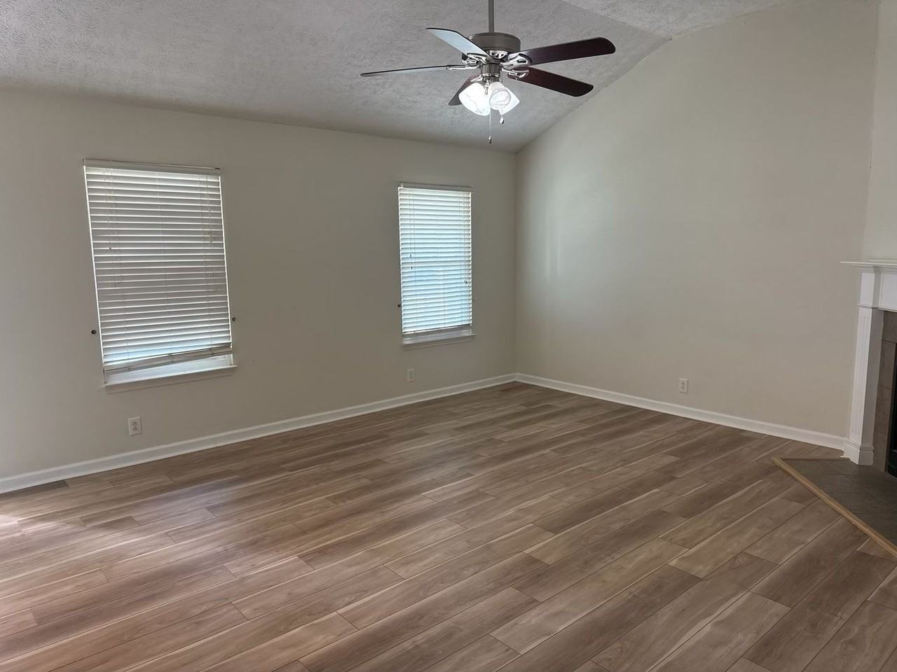 1603 Galston Ct - Photo 4 of 16