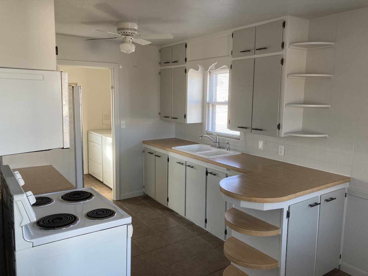 1503 14th St - Photo 3 of 8