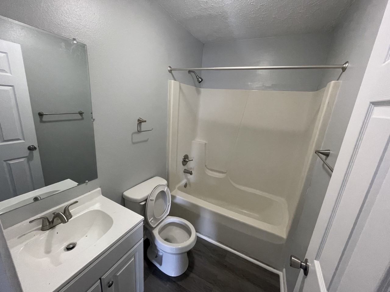 302 Stone Dr #B - Photo 7 of 9