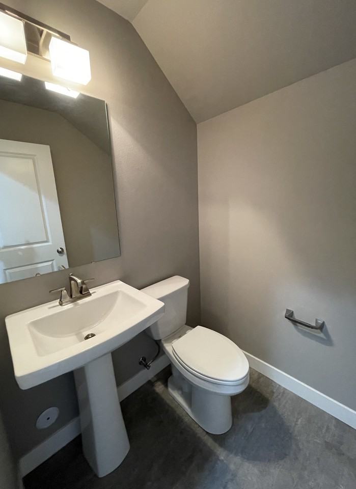 4853 E Court St - Photo 5 of 19