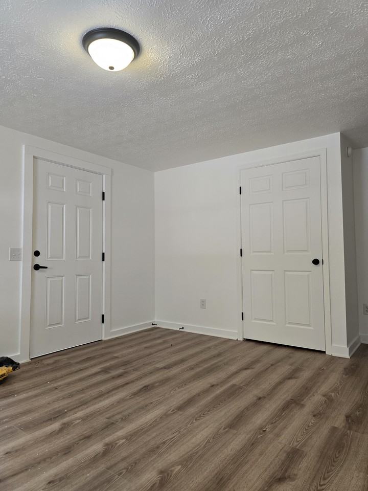 1878 Lucas Hollow Rd - Photo 6 of 8