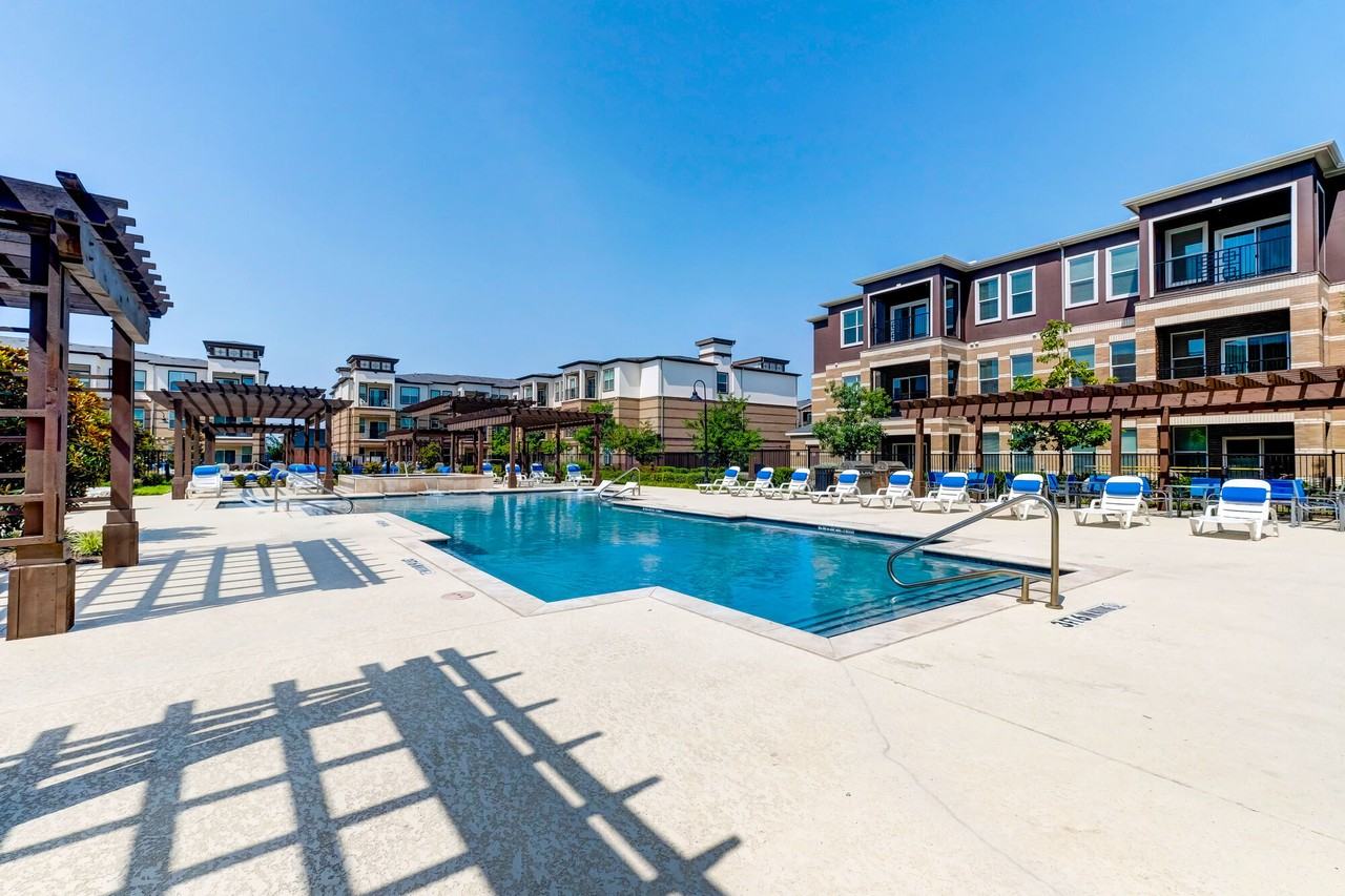 McKinney Square - Photo 5 of 21