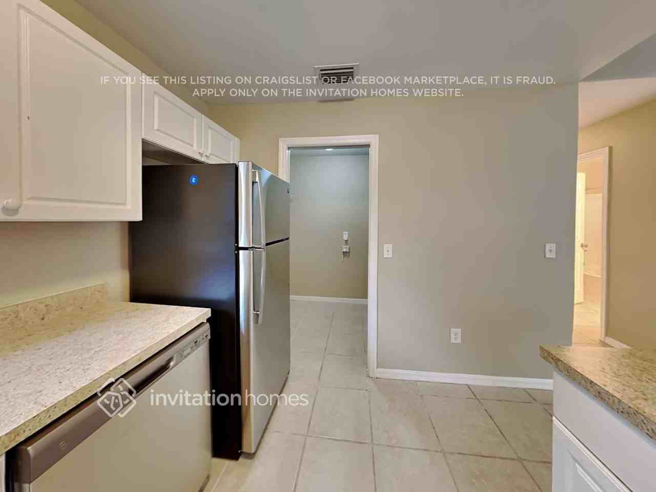 1524 Nicollett Ave - Photo 7 of 18