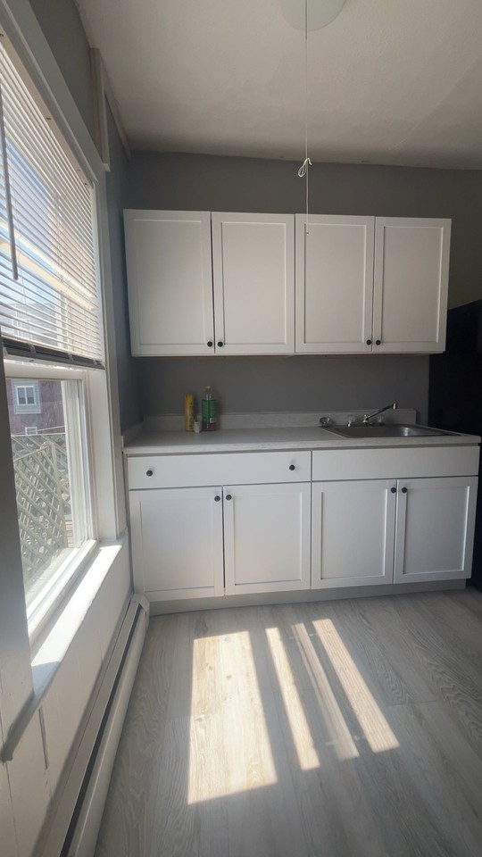 25 Maine Ave #3L