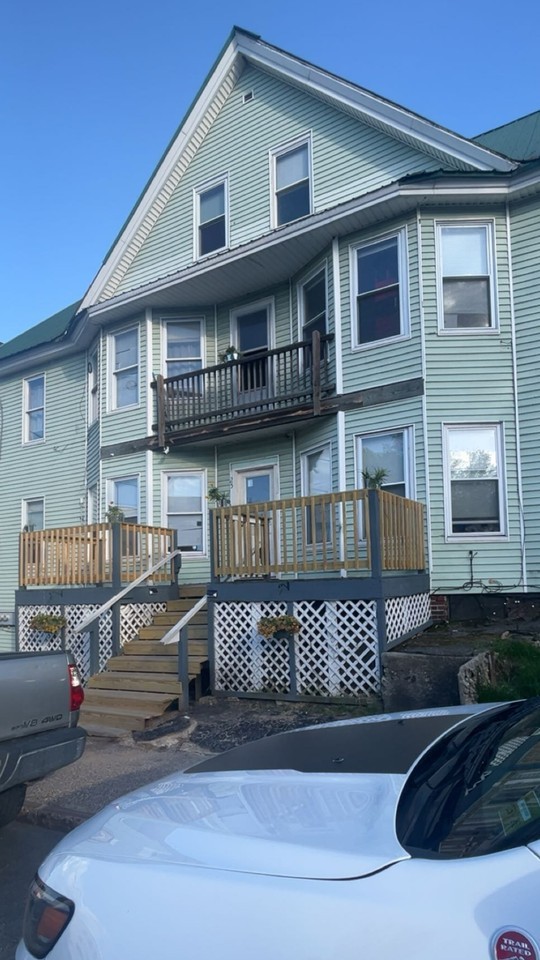 25 Maine Ave #3L - Photo 2 of 10