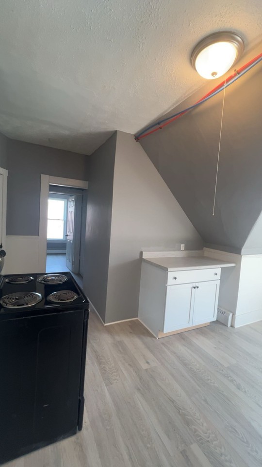 25 Maine Ave #3L - Photo 3 of 10