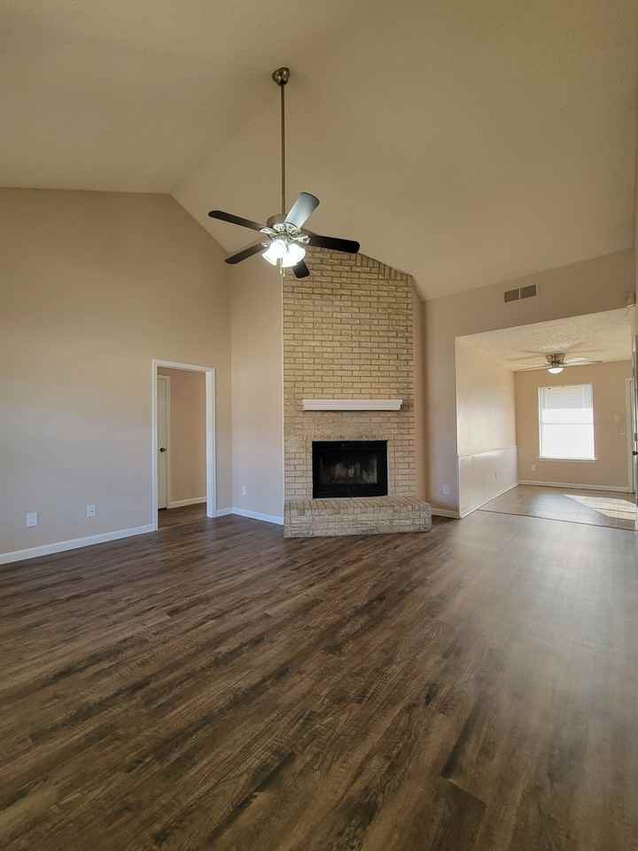 520 Signal Hill Ct S #522 - Photo 2 of 7
