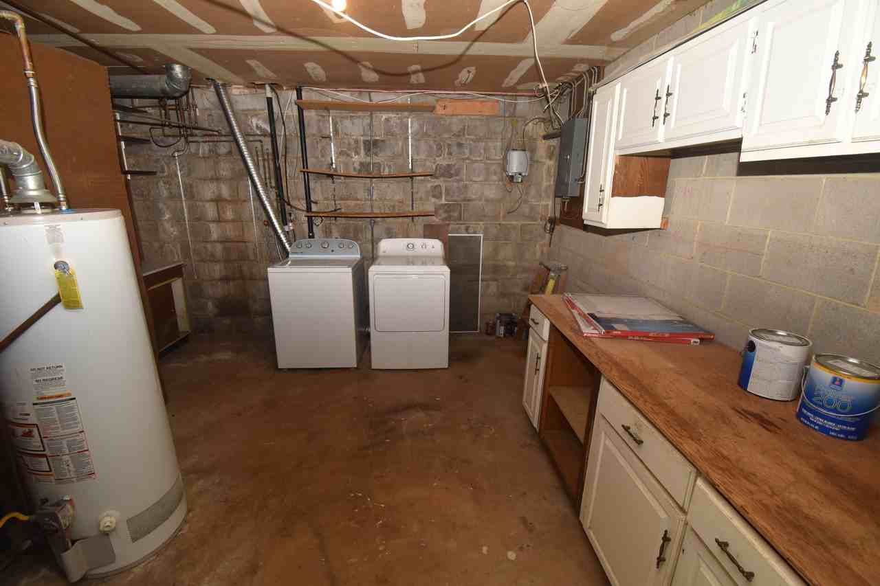 1436 Greenmont Ct - Photo 7 of 22