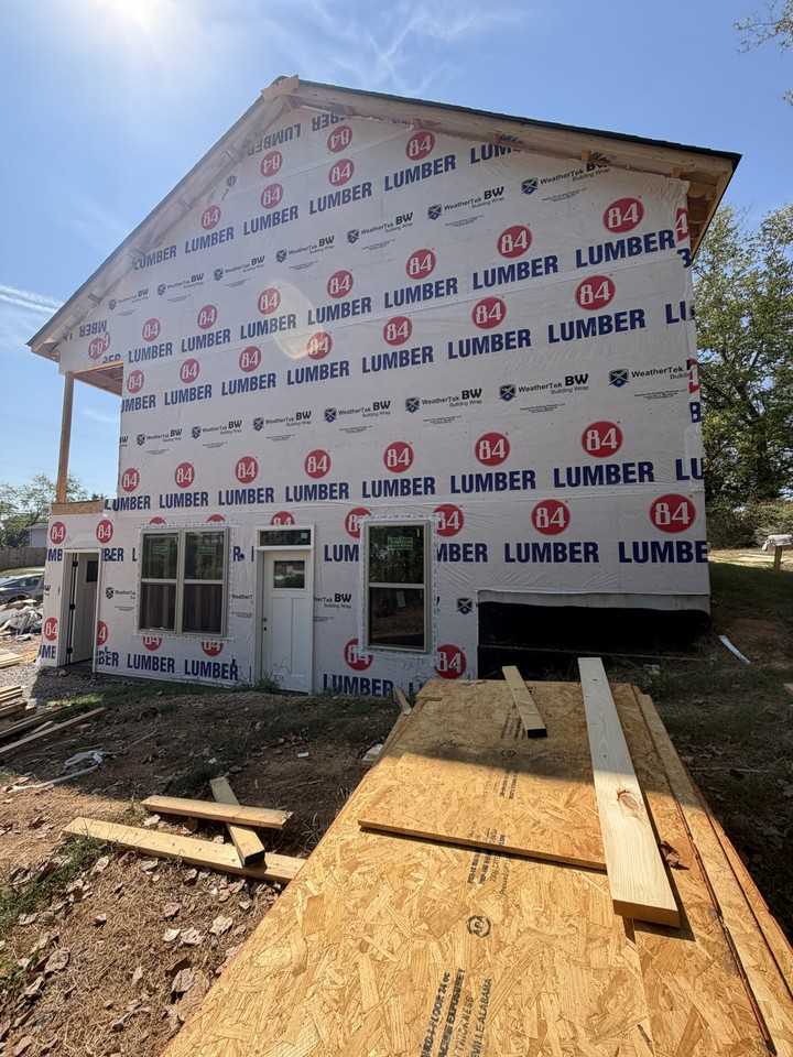 707 Woodmore Ln - Photo 2 of 13