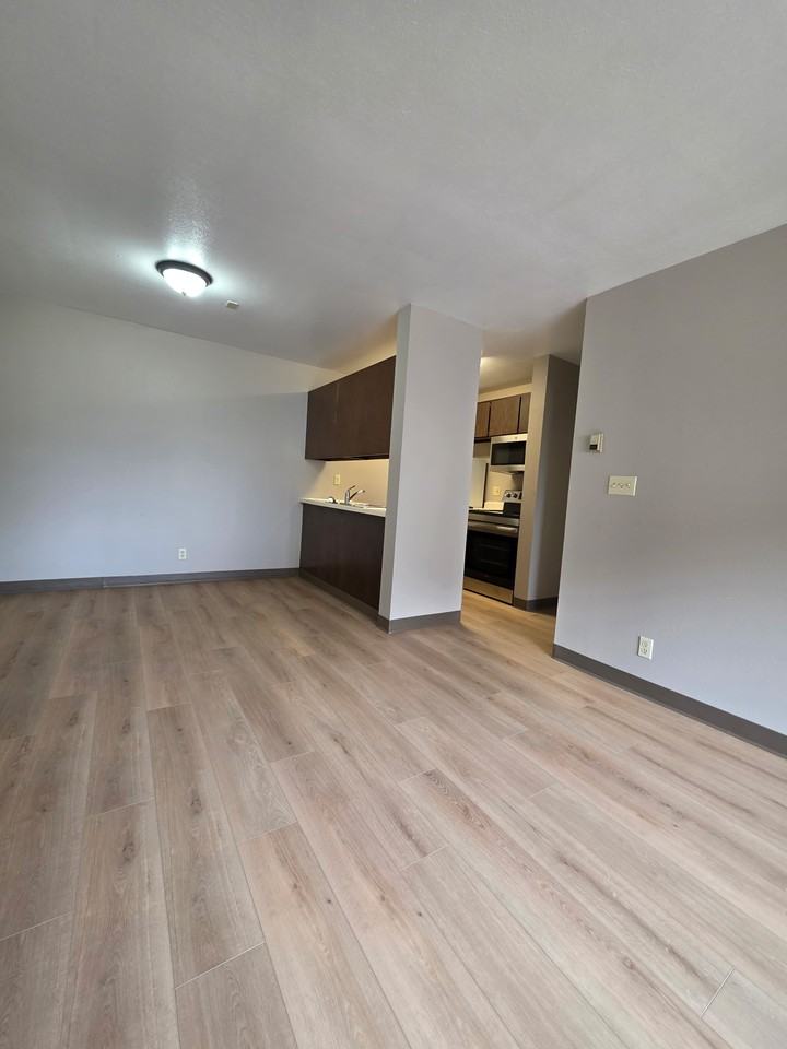 1605 7th St N #32 - Photo 7 of 17