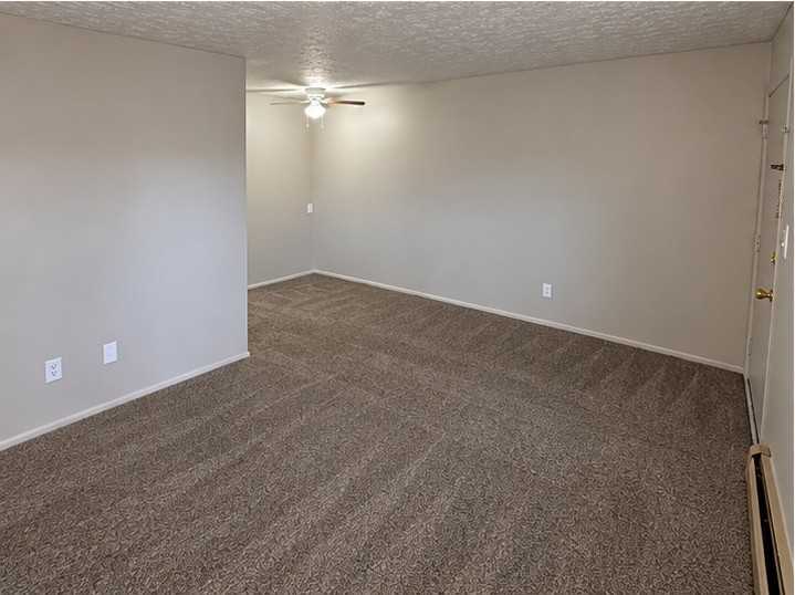 1566 Coventry St #1566-9 - Photo 4 of 14