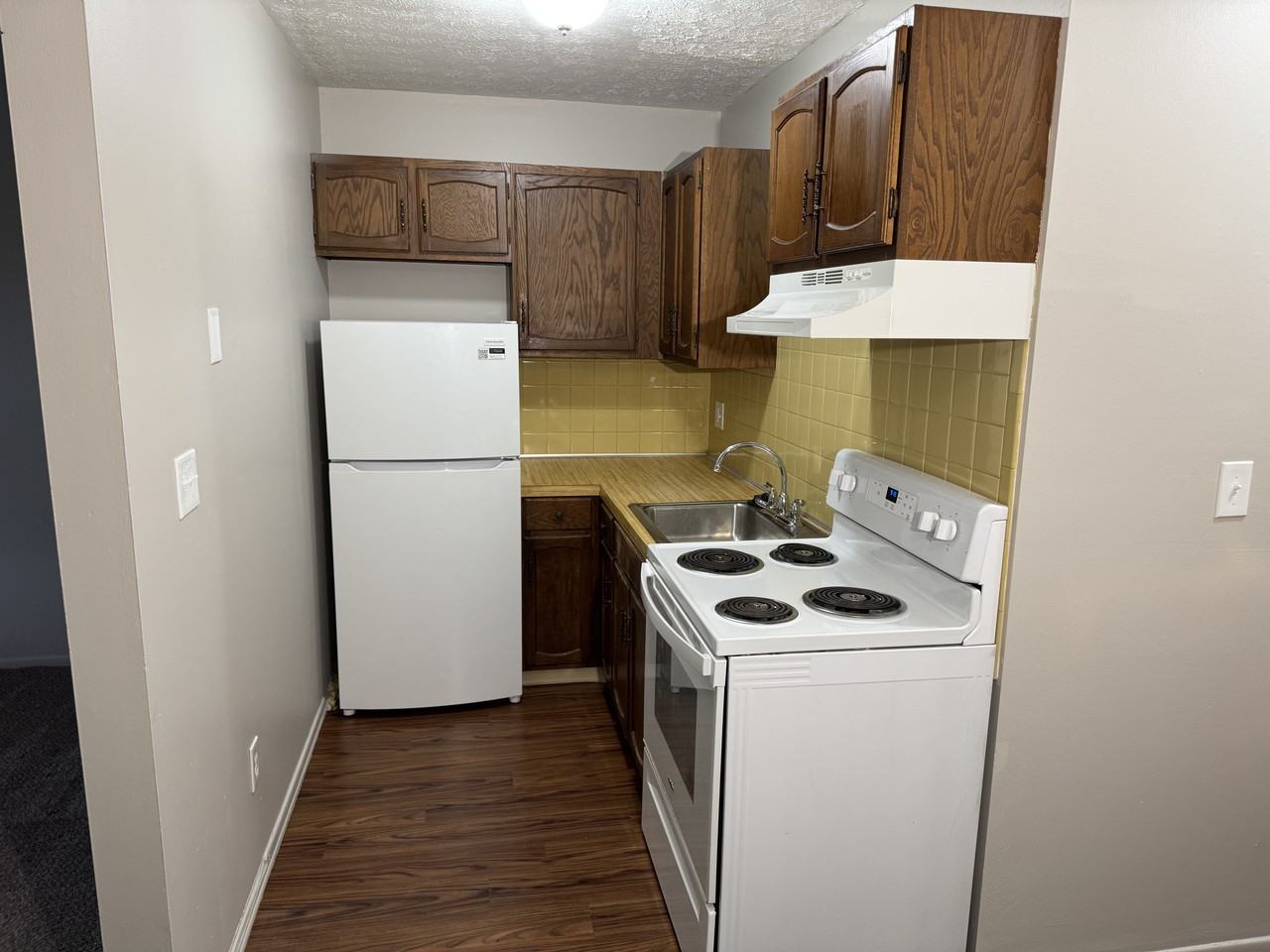 1566 Coventry St #1566-9 - Photo 6 of 14