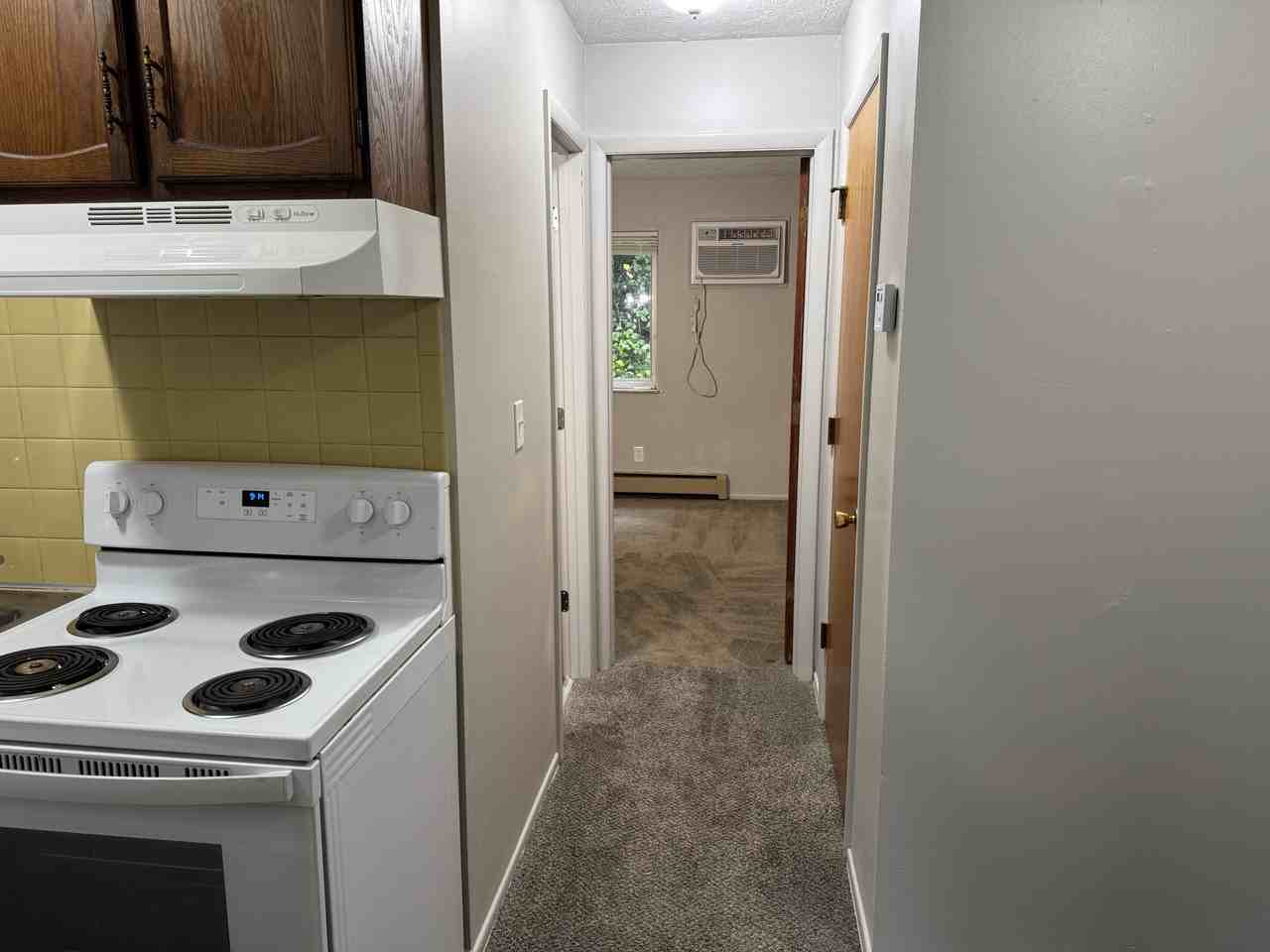 1566 Coventry St #1566-9 - Photo 7 of 14