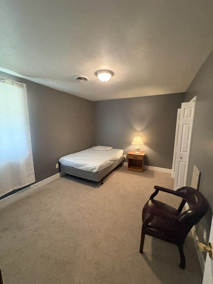 1751 S Court St - Photo 6 of 6
