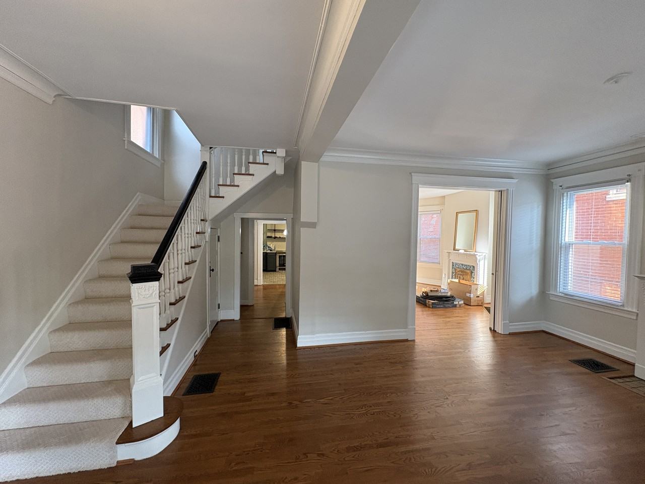 422 Garrard St - Photo 5 of 25
