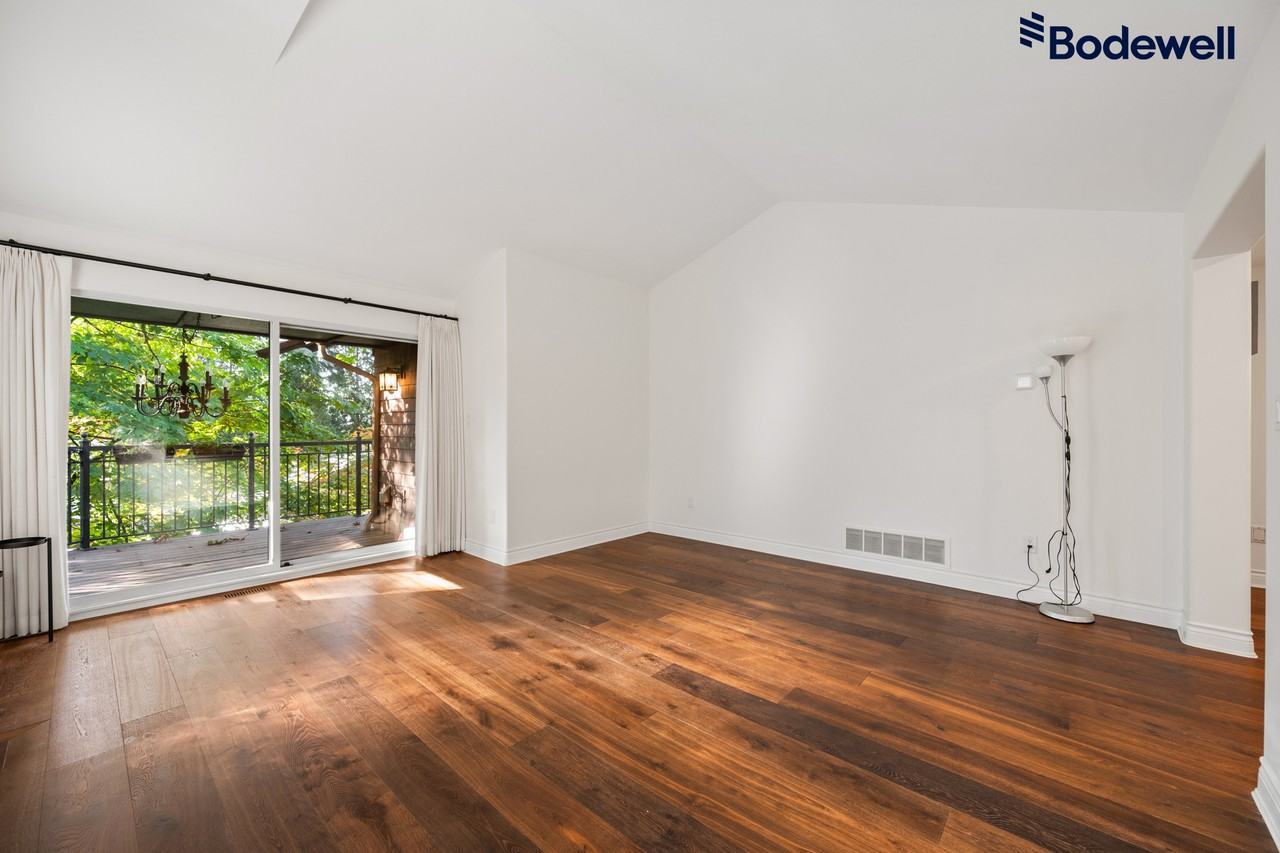 1/2 Duplex - Photo 3 of 31