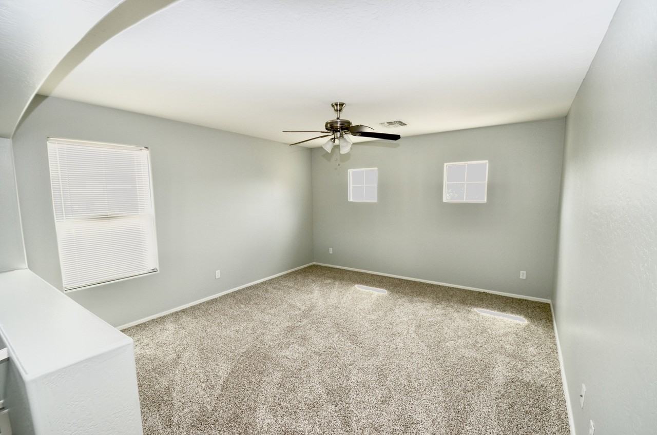 3106 E Andre Ave #1 - Photo 5 of 8