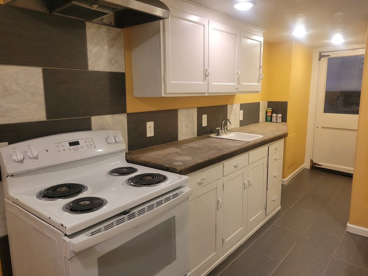511 Eddy Ave Bsmt #BS - Photo 6 of 15