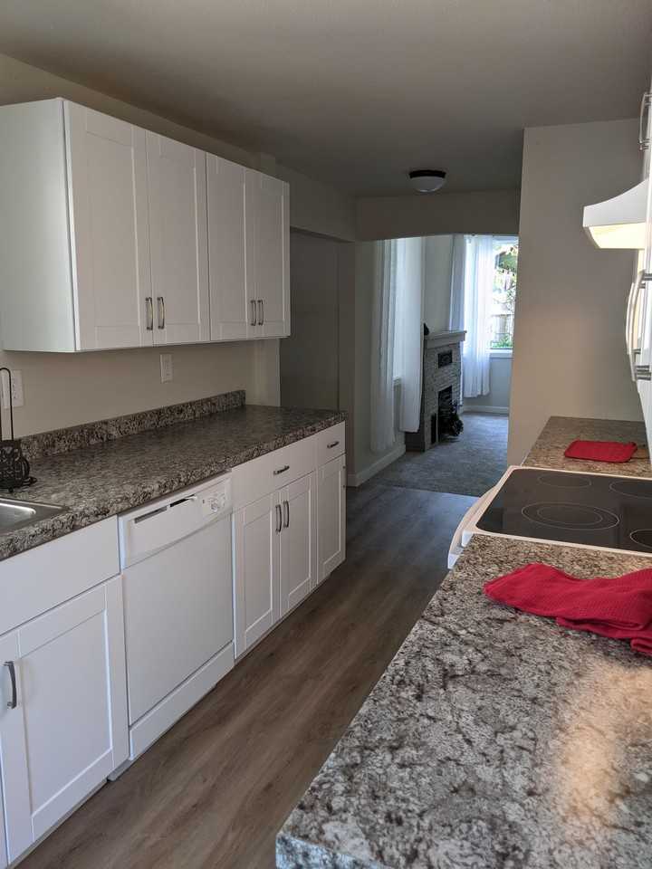 8285 Meadowbrook Way Se #2 - Photo 6 of 12