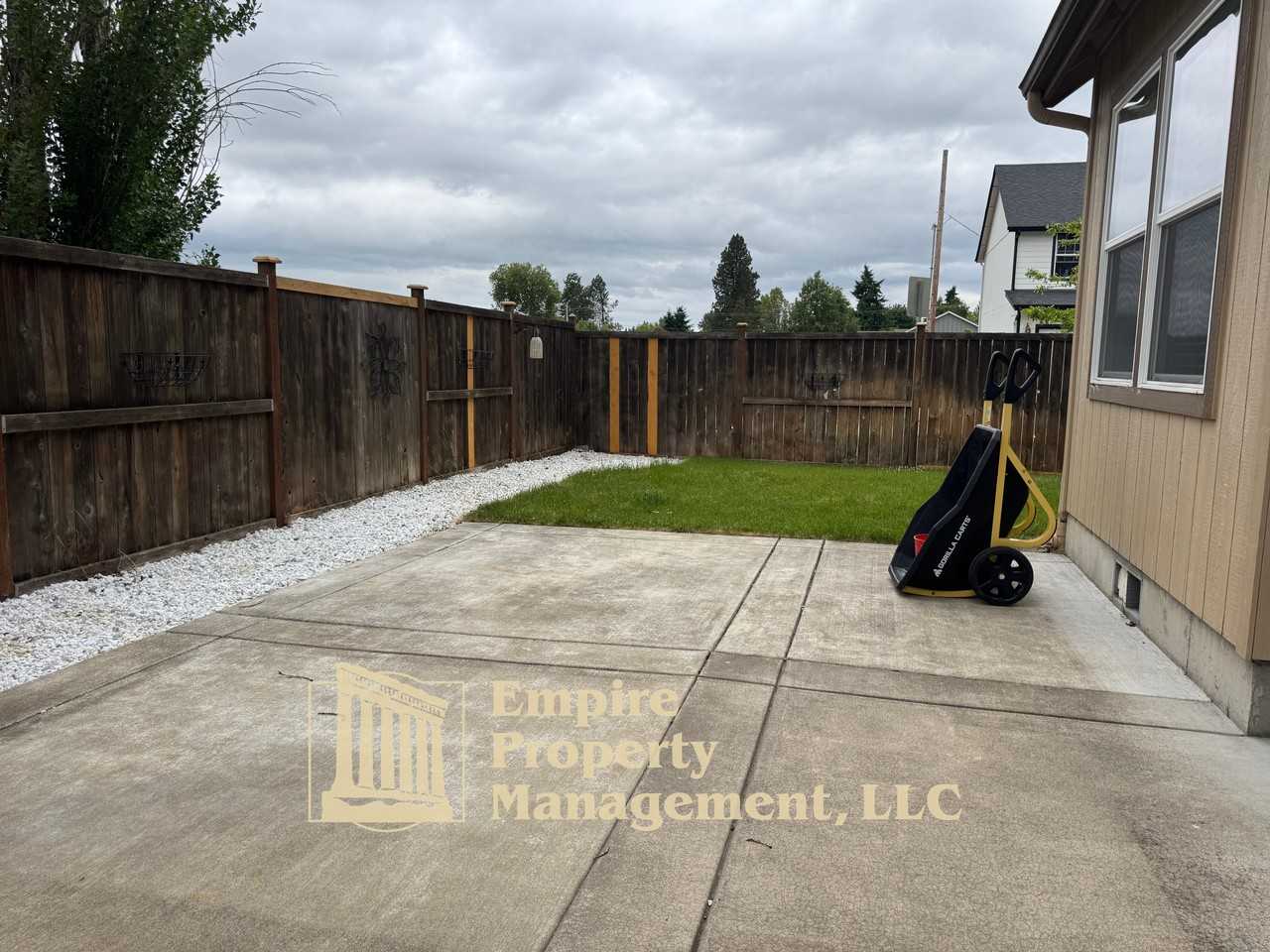 1896 Heath Dr #1 - Photo 3 of 17