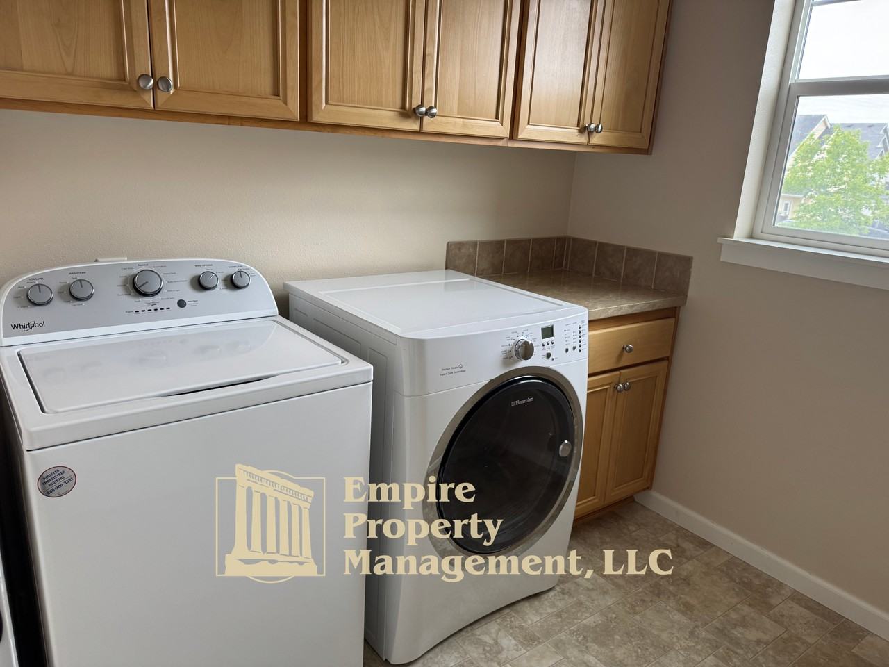 1896 Heath Dr #1 - Photo 6 of 17